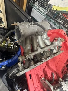 B16 Intake Manifold P30 Vtec OEM Vtec P2T-A0 1999 2000 Honda Civic si B Series - Picture 1 of 6