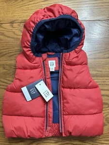 NEW Baby GAP Puffer Vest Jacket Body Warmer Gilet Hooded Red Boy Girl 0-6 Months - Picture 1 of 9