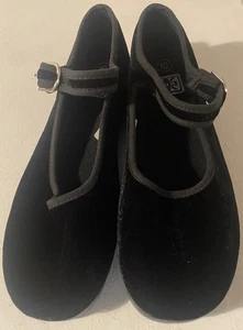 TUK Mary Janes Women’s size 10 Black Velvet Shoes Ballet Flats - Picture 1 of 7