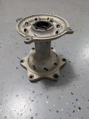 Оригинальная передняя ступица со склада для Honda CR125R 2003 года выпуска - Изображение 1 из 4