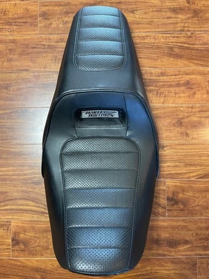 Asiento de motocicleta doble Harley Dyna Low Rider FXDL como nuevo 2014-2017 Foto 1 de 4