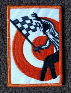 VINTAGE RACING CHECKERED FLAG Hat Jacket SOUVENIR HOT ROD Patch - Picture 1 of 6