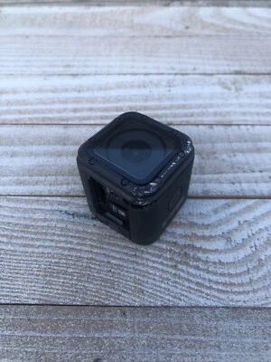 GOPRO HERO SESSION 5 ACTION CAMERA w/ CABLE (112001-2) - Image 1 of 4