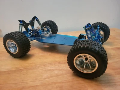 Team Associated RC10GT Blue Pan, muchos Hop Ups. Se vende como proyecto de reconstrucción. Foto 1 de 4