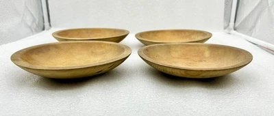 Lote de 4 cuencos MUNISING de madera antiguos vintage de 6,5" a 7" torneados a mano primitivos Foto 1 de 4