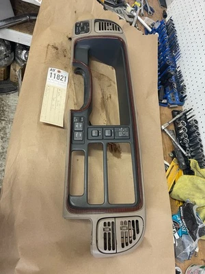 95 96 97 98 99 00 Cadillac Escalade tablero bisel ay11821 Foto 1 de 4