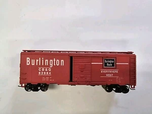 Athearn HO Scale CB&Q BURLINGTON 50' Box Car #62984 With Steel Wheels And Kadee  - Picture 1 of 5
