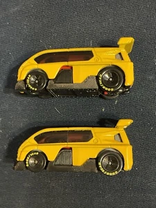 Two 2001 First Edition “Hyperlink” Yellow Vans By Hot Wheels - Picture 1 of 4