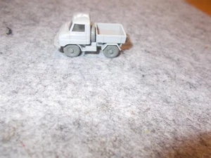 Wiking 1:87 MB-Unimog 411 mit Zughaken - Bild 1 von 5