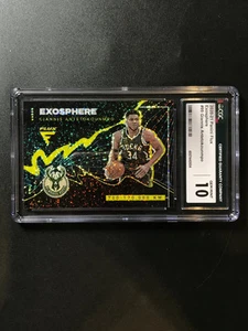 2020-21 Panini Flux Exosphere #99 Giannis Antetokounmpo CGC GEM MINT 10 -L32 - Picture 1 of 5