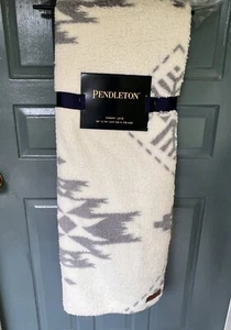 Pendleton Home Sherpa And Fleece reversible Gray Cream Geo Blanket throw New - Picture 1 of 5