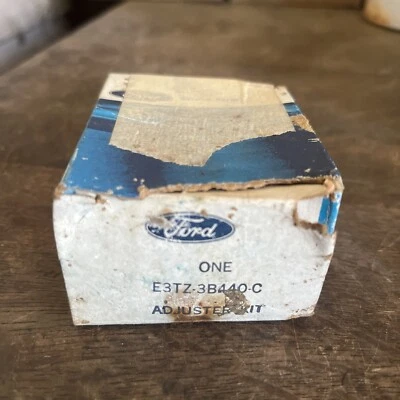 Ajustador Ford OEM E3TZ-3B440-C NUEVO DE STOCK Foto 1 de 4
