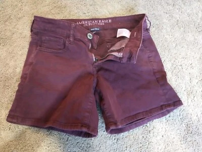 Pantalones Cortos American Eagle Súper Elastizados Midi Para Mujer Talla 6 AEO Granate Claro Foto 1 de 4