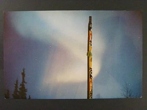 Auroras boreales de la Universidad de Alaska tótem postal vintage 1967 - Imagen 1 de 2