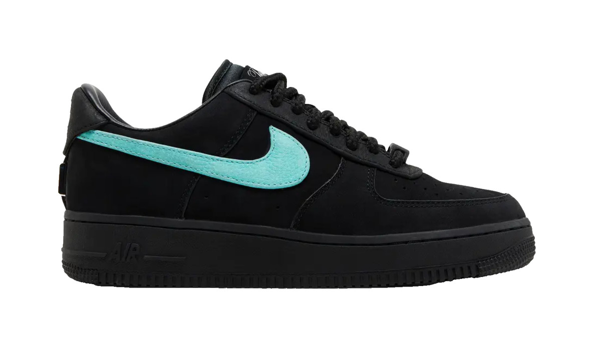 靴 NIKE AIR FORCE 1 TIFFANY Closer Look at Tiffany & Co. x Nike Air Force 1 | Hypebae