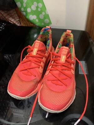 Zapatos SC Under Armour Curry 6.5Y parche melocotón dulce y agrio  Foto 1 de 4