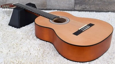 Cuerdas clásicas de nailon para zurdos para guitarra tapa de abeto parte posterior de Agathis  Foto 1 de 3