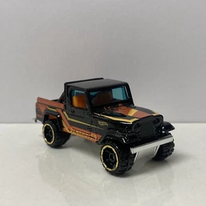 1981-1986 Jeep CJ8 Scrambler Sammlerstück Maßstab 1:64 Diecast Diorama Modell - Bild 1 von 4