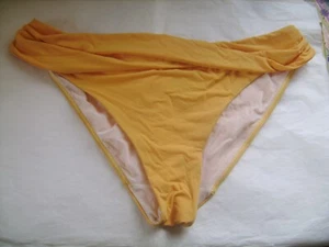 Bas de bikini "Rasurel" jaune drapé T 2 neuf avec étiquette - Picture 1 of 1