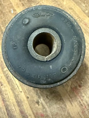 NOS Ford XD XE XF Falcon control arm bush 82DA-5A638-AA - Image 1 of 4