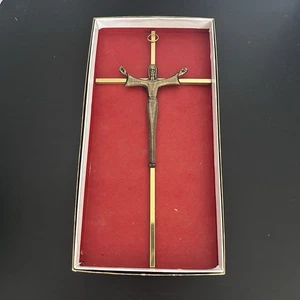 Crocifisso da parete metallo ottone tono oro vintage croce cristianesimo religioso - Foto 1 di 7