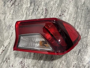 2021-2024 KIA K5 RIGHT TAIL LIGHT PASSENGER SIDE 92402L3000 **DAMAGED** WORKS - Picture 1 of 14