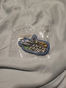MLB BASEBALL TAMPA BAY DEVIL RAYS Old Logo 2.25 x 1.25 Inch KEYCHAIN 1998 - Picture 1 of 3