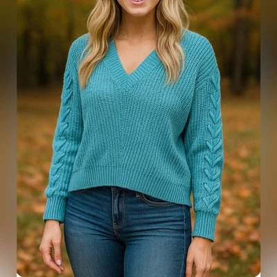 Suéter de malha Rue 21 feminino tamanho XL turquesa gola V cropped peso médio - Imagem 1 de 4
