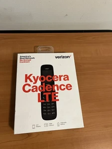 Kyocera Cadence S2720 Verizon LTE Verizon Flip Phone Blue New/Sealed - Photo 1 sur 7