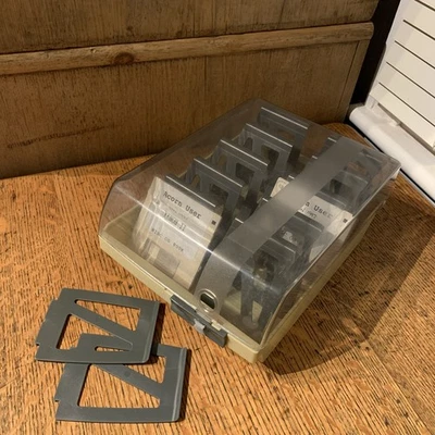 Vintage 3.5 Inch Floppy Disc Storage Complete with 10 Dividers & Spares - Image 1 of 4