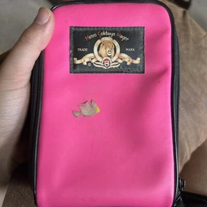 Metro Goldwyn Pink Camera Case - Picture 1 of 2