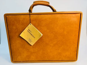 Hartmann International Belting Leather Carry-On Luggage Briefcase Attache 18" - Picture 1 of 16