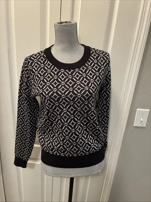 Женский свитер Michael Kors Цвет черный/серебристый Размер MK Размер Medium  - Изображение 1 из 4