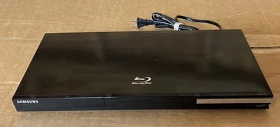 Samsung BD-C5500 Blu-ray & DVD Player Wi-Fi Streaming No Remote Works Great-Read - Image 1 of 4
