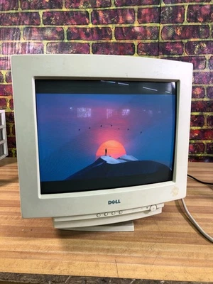Vintage Dell D1028L 17" CRT VGA Computer Monitor 1280 x 1024 @ 60Hz Retro Gaming - Image 1 of 4