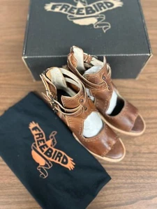 Freebird Sandals Size 9 COSMIC Cognac New In Box with Dust Bag - Picture 1 of 6