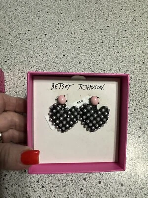 VTG NWT Betsey Johnson Wonderland Black-Tone Faux Pearl Heart Drop Earrings - Image 1 of 4