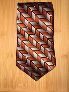 Arrow Orange Geometric Tie 56 length 4.00 wide