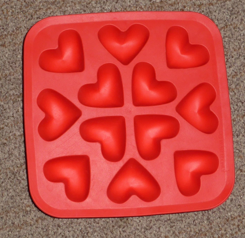 SILICONE IKEA ICE CUBE TRAY / MOULD - HEARTS 17.5cm - Image 1 of 1