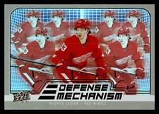 2022-23 Upper Deck UD Series 1 Defense Mechanism Gold DM-24 Moritz Seider 