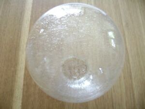 ancienne lampe,rare 1 ancien globe ou opaline pour lampe.diametre col 8 cm