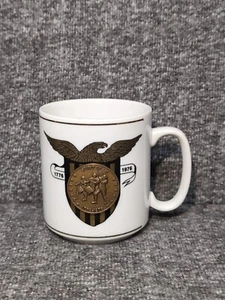 1976 Bicentennial Commemorative Cup With Coin  - Picture 1 of 12