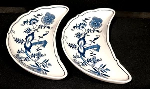 BLUE DANUBE BONE DISH PLATE BLUE ONION PATTERN BANNER MARKING SET OF 2 JAPAN - Picture 1 of 4