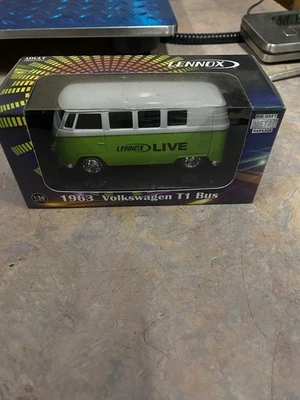 1/38 Scale 1963 Volkswagon  Bus Green Diecast Toy In Box. - Image 1 of 4