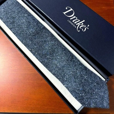 Drake's British Made SphodERAto 100% Cashmere Solid Tie tie - Image 1 of 4