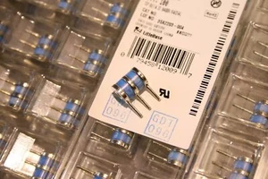 1x LITTLEFUSE SL1021B400R / Gasentladungsrohre 400VDC 20kADC 10AAC 1,5pF Rad. - Bild 1 von 5