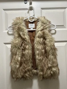 Girls Faux Fur Brown/Cream Sleeveless Vest  Size Medium (8); Used Once - Picture 1 of 6
