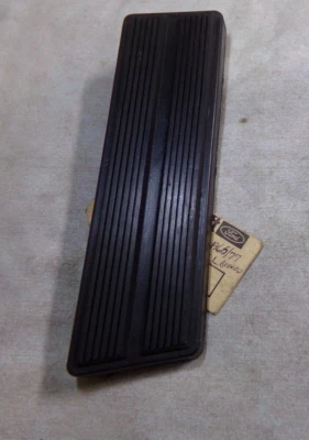 Gas Pedal Assembly, Accelerator Pad, 1965/67 Ford Galaxie, 1966/77 Bronco, NOS - Image 1 of 4