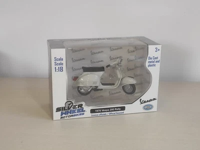 Piaggio Vespa 200 Rally Modellino Motore Scooter Maisto Die-cast 1:18 - Immagine 1 di 4
