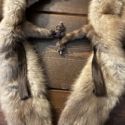 Vintage Mink Fur Stole Scarf Faces And Feet Intact 4 Full Bodies Blondish Brown - Image 1 of 4